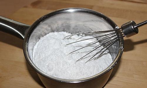 Как сделать глазурь из сахара?